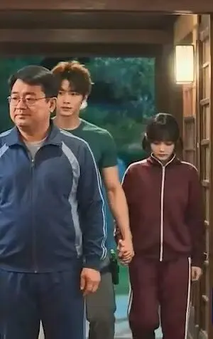 《高三爱情故事》AI短剧完整版全集免费在线观看-高能魂穿逆袭剧情未删减HD高清播放-沉浸式追剧体验资源分享