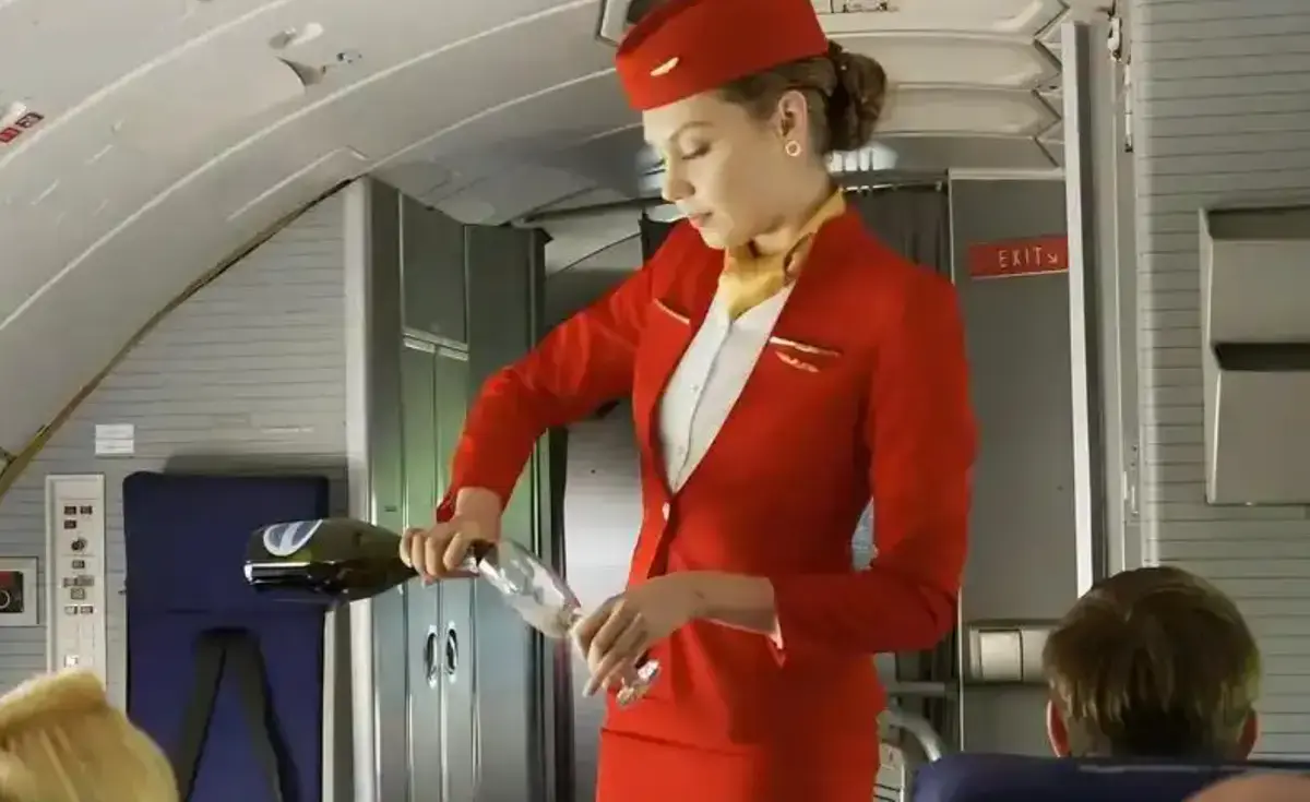 《法国空乘4》超清高清完整版全集免费观看-法版未删减法国空乘4在线播放-2026欧美电影精选蓝光4K版-VS影视