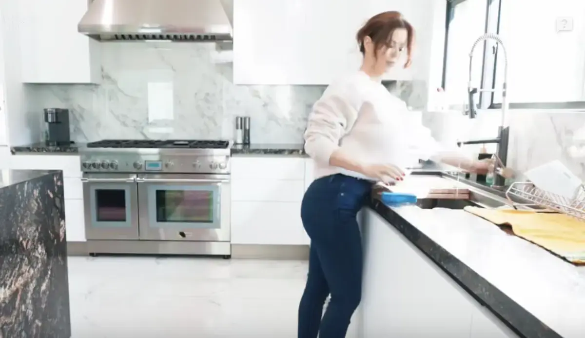 《Alexis Fawx》未删减中文版全集在线观看 - Alexis Fawx满天星系列高清视频 - 免费无广告播放支持网盘下载