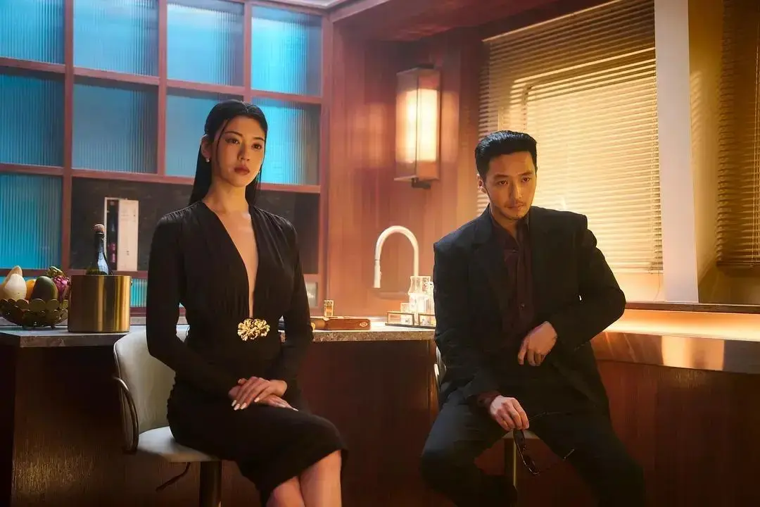 《老千4：别西卜之歌》全集免费在线观看-超清无广告完整版-韩国犯罪片老千4高清中文字幕