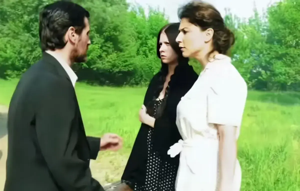 《烽火母女泪》三部曲全本收录-Roberta Gemma主演未删减中文版-烽火母女泪震撼登场在线看