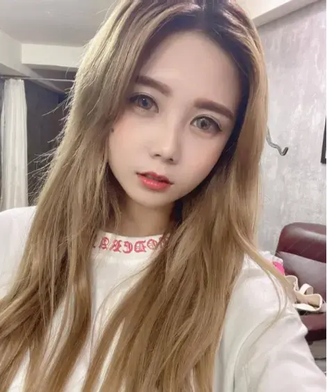 《修女的治疗日记》-《孟若羽的vlog》1080P无删减全集播放-孟若羽OVA导演原版高清在线观看-新锐剧单无广告免费观看