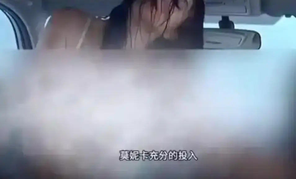 《爱我几何》未删减版1080P高清在线观看-法国爱情电影《爱我几何》中字完整版-免费无广告播放与网盘下载